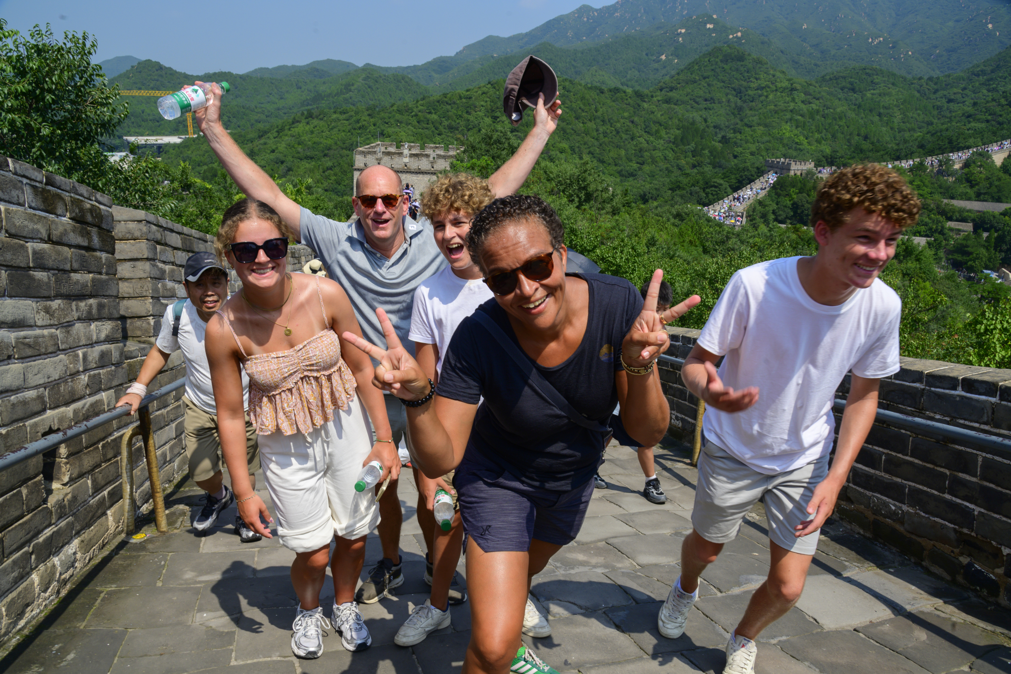 Summer travel boom draws global visitors to Beijing's Great Wall